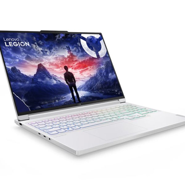 Lenovo Legion 7 16IRX9 RTX 5070 Gaming Laptop